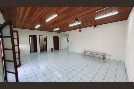Casa para alugar com 315m², 4 quartos e 3 vagas