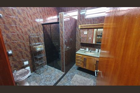 Casa para alugar com 315m², 4 quartos e 3 vagas Casa para alugar com 315m², 4 quartos e 3 vagasBanheiro 3