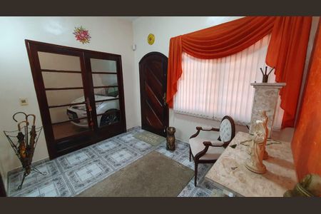 Casa para alugar com 315m², 4 quartos e 3 vagas Casa para alugar com 315m², 4 quartos e 3 vagasSala de Estar