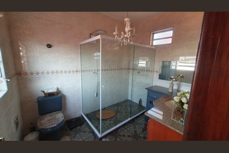 Casa para alugar com 315m², 4 quartos e 3 vagas Casa para alugar com 315m², 4 quartos e 3 vagasBanheiro 2
