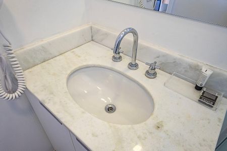 Studio para alugar com 25m², 1 quarto e sem vaga Studio para alugar com 25m², 1 quarto e sem vagaBanheiro