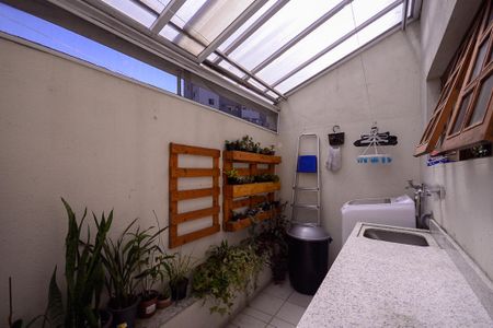 Casa de condomínio à venda com 60m², 2 quartos e 1 vaga Casa de condomínio à venda com 60m², 2 quartos e 1 vagaÁrea de Serviço