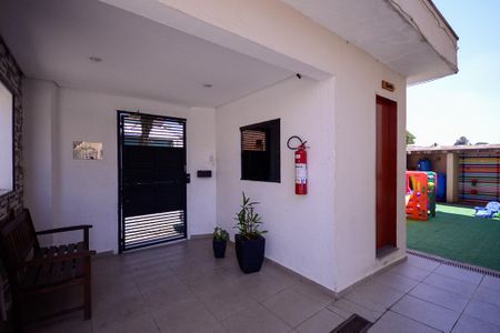 Casa de condomínio à venda com 60m², 2 quartos e 1 vaga Casa de condomínio à venda com 60m², 2 quartos e 1 vagaÁrea comum - Entrada