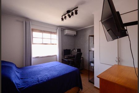 Casa de condomínio à venda com 60m², 2 quartos e 1 vaga Casa de condomínio à venda com 60m², 2 quartos e 1 vagaQuarto 1