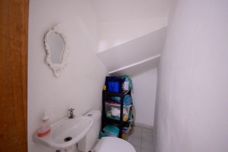 Casa de condomínio à venda com 60m², 2 quartos e 1 vaga Casa de condomínio à venda com 60m², 2 quartos e 1 vagaLavabo