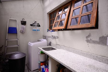 Casa de condomínio à venda com 60m², 2 quartos e 1 vaga Casa de condomínio à venda com 60m², 2 quartos e 1 vagaÁrea de Serviço
