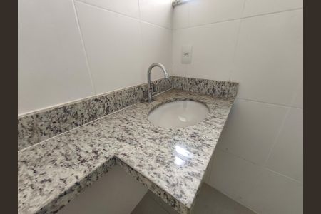 Apartamento à venda com 56m², 2 quartos e sem vagaBanheiro