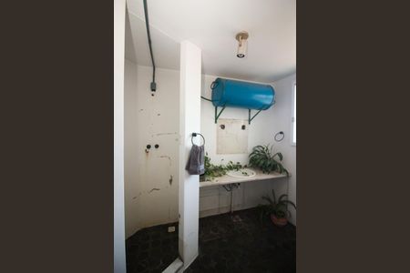 Apartamento à venda com 107m², 2 quartos e sem vaga Apartamento à venda com 107m², 2 quartos e sem vagaBanheiro