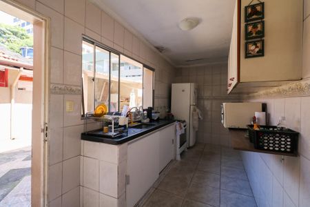 Casa à venda com 360m², 2 quartos e 8 vagasCozinha