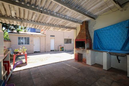 Casa à venda com 360m², 2 quartos e 8 vagasChurrasqueira