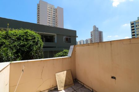 Casa à venda com 360m², 2 quartos e 8 vagasVaranda do Banheiro