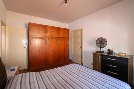 Casa à venda com 360m², 2 quartos e 8 vagasSuíte