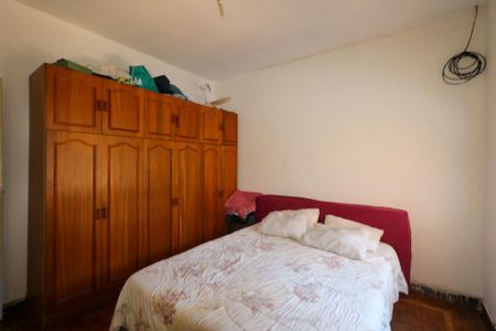 Casa à venda com 360m², 2 quartos e 8 vagasQuarto