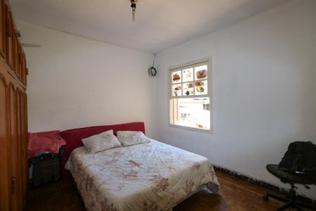 Casa à venda com 360m², 2 quartos e 8 vagasQuarto