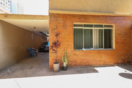 Casa à venda com 360m², 2 quartos e 8 vagasGaragem