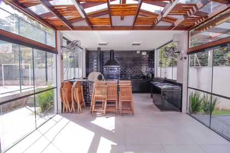 Apartamento à venda com 65m², 2 quartos e 1 vaga Apartamento à venda com 65m², 2 quartos e 1 vagaÁrea comum - Churrasqueira