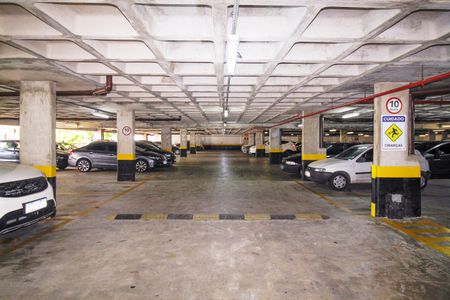 Apartamento à venda com 65m², 2 quartos e 1 vaga Apartamento à venda com 65m², 2 quartos e 1 vagaGaragem