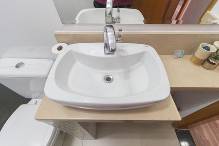 Casa à venda com 92m², 3 quartos e 4 vagas Casa à venda com 92m², 3 quartos e 4 vagasDetalhe Banheiro - Social
