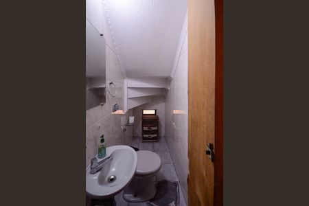 Casa à venda com 128m², 3 quartos e 2 vagas Casa à venda com 128m², 3 quartos e 2 vagasLavabo