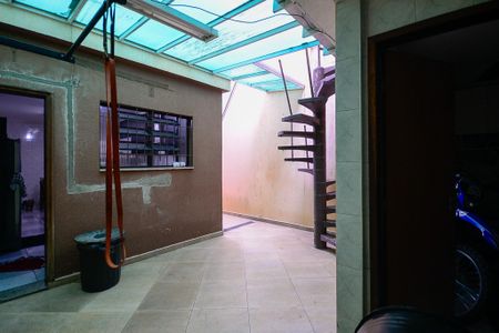 Casa à venda com 128m², 3 quartos e 2 vagas Casa à venda com 128m², 3 quartos e 2 vagasQuintal