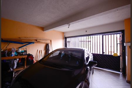 Casa à venda com 128m², 3 quartos e 2 vagas Casa à venda com 128m², 3 quartos e 2 vagasGaragem