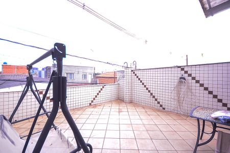 Casa à venda com 128m², 3 quartos e 2 vagas Casa à venda com 128m², 3 quartos e 2 vagasQuarto 1 (Suite) - Varanda