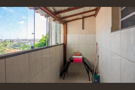 Apartamento à venda com 176m², 4 quartos e 1 vaga Apartamento à venda com 176m², 4 quartos e 1 vagaCozinha e Área de Serviço