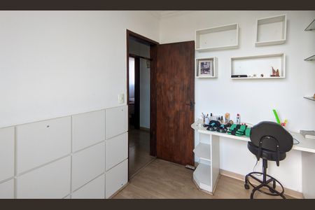 Apartamento à venda com 176m², 4 quartos e 1 vaga Apartamento à venda com 176m², 4 quartos e 1 vagaQuarto 2
