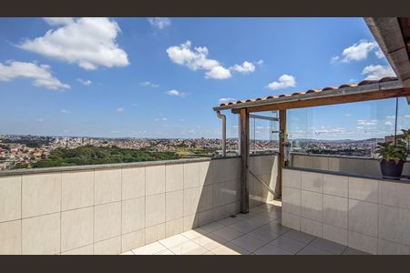 Apartamento à venda com 176m², 4 quartos e 1 vaga Apartamento à venda com 176m², 4 quartos e 1 vagaCobertura