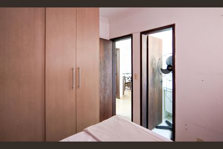 Apartamento à venda com 176m², 4 quartos e 1 vaga Apartamento à venda com 176m², 4 quartos e 1 vagaQuarto 3