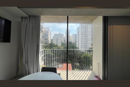 Studio para alugar com 28m², 1 quarto e sem vaga Studio para alugar com 28m², 1 quarto e sem vagaSacada