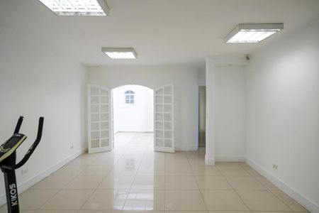 Casa à venda com 495m², 3 quartos e 5 vagasSala