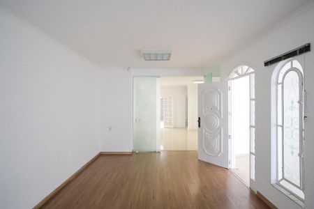 Casa à venda com 495m², 3 quartos e 5 vagasSala