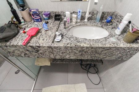 Casa à venda com 111m², 4 quartos e 1 vaga Casa à venda com 111m², 4 quartos e 1 vagaBanheiro Social 1