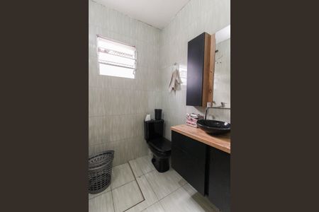 Casa à venda com 111m², 4 quartos e 1 vaga Casa à venda com 111m², 4 quartos e 1 vagaBanheiro da Suíte