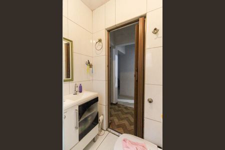 Casa à venda com 111m², 4 quartos e 1 vaga Casa à venda com 111m², 4 quartos e 1 vagaBanheiro Social 2
