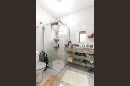 Casa à venda com 111m², 4 quartos e 1 vaga Casa à venda com 111m², 4 quartos e 1 vagaBanheiro Social 1