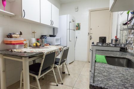 Apartamento à venda com 66m², 2 quartos e sem vaga Apartamento à venda com 66m², 2 quartos e sem vagaCozinha