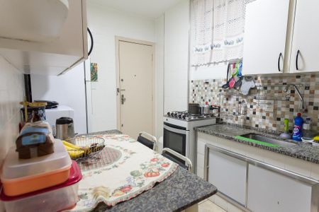 Apartamento à venda com 66m², 2 quartos e sem vaga Apartamento à venda com 66m², 2 quartos e sem vagaCozinha