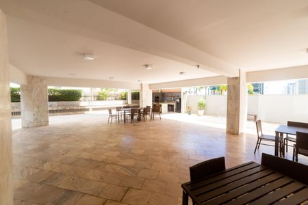 Apartamento à venda com 420m², 4 quartos e 4 vagas Apartamento à venda com 420m², 4 quartos e 4 vagasÁrea comum - Salão de festas