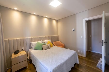 Apartamento à venda com 420m², 4 quartos e 4 vagas Apartamento à venda com 420m², 4 quartos e 4 vagasSuíte 2