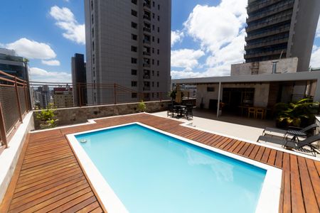 Apartamento à venda com 420m², 4 quartos e 4 vagas Apartamento à venda com 420m², 4 quartos e 4 vagasPiscina