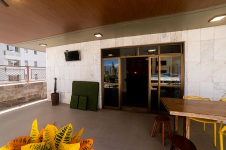 Apartamento à venda com 420m², 4 quartos e 4 vagas Apartamento à venda com 420m², 4 quartos e 4 vagasCobertura