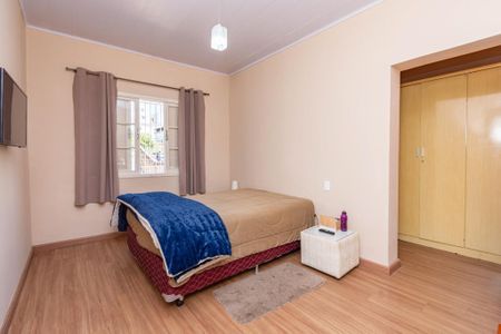 Casa à venda com 210m², 4 quartos e 2 vagas
