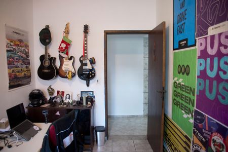 Casa à venda com 236m², 4 quartos e 3 vagasQuarto 4