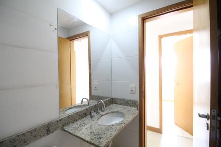 Apartamento à venda com 69m², 3 quartos e 1 vagaBanheiro social