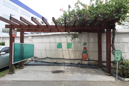 Apartamento à venda com 69m², 3 quartos e 1 vagaÁrea comum - Lava carros