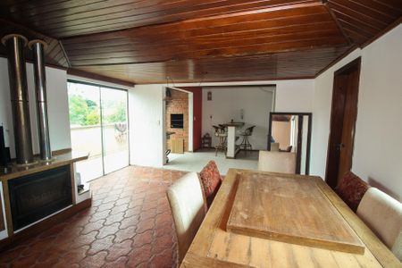 Apartamento à venda com 125m², 2 quartos e 2 vagas Apartamento à venda com 125m², 2 quartos e 2 vagasVaranda gourmet