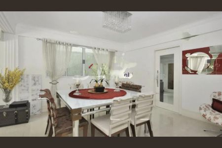 Casa à venda com 450m², 3 quartos e 5 vagas