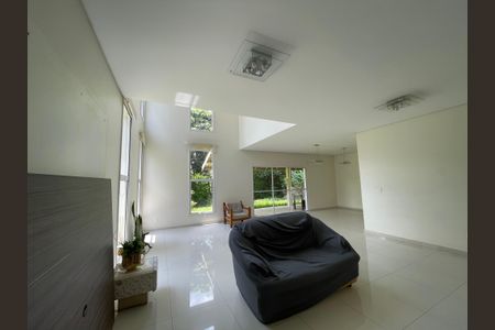 Casa de condomínio para alugar com 300m², 3 quartos e 6 vagas Casa de condomínio para alugar com 300m², 3 quartos e 6 vagasSala